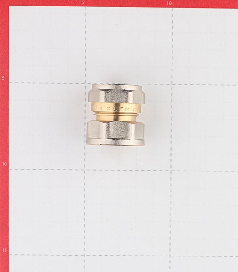 Соединитель прямой 20 обж(ц) х 3/4 ВР(г) Соединитель прямой 20 обж(ц) х 3/4 ВР(г)